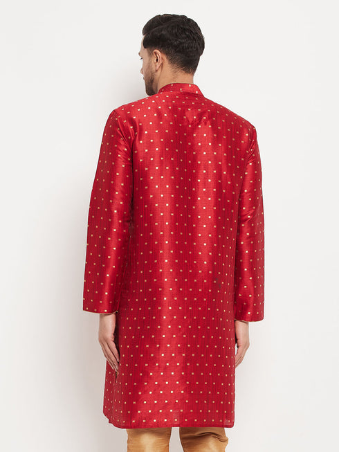 VASTRAMAY Men's Maroon Zari Weaved Kurta